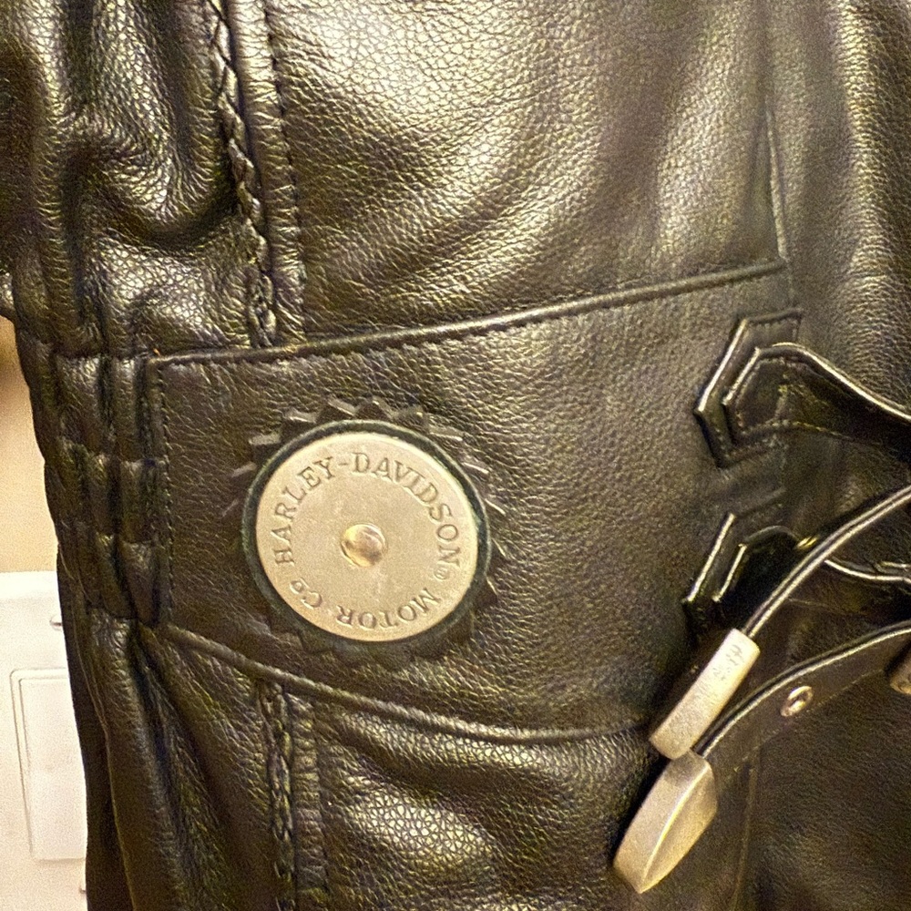 Women's Harley Davidson Jacket - Picture 3 of 16